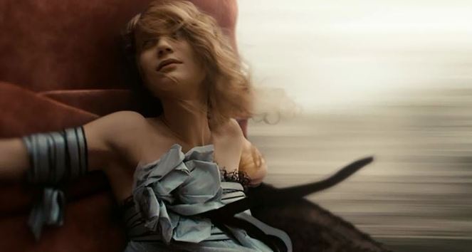 Hat: The Only Way To Travel!