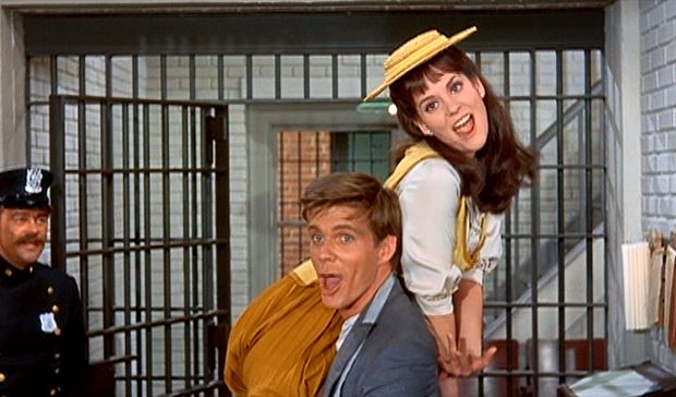 Even though the real people that the characters are based on didn't really live happily ever after and actually divorced, it's better if we end this nigh 3 hour long movie with a happy ending!