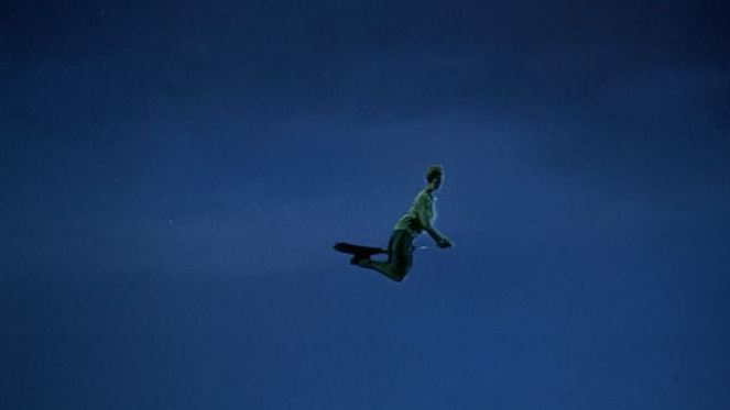 Ah, don't you just love invisible wires and lifting devices?