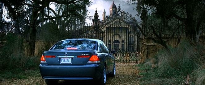 The Evers' car looks so out of place here!